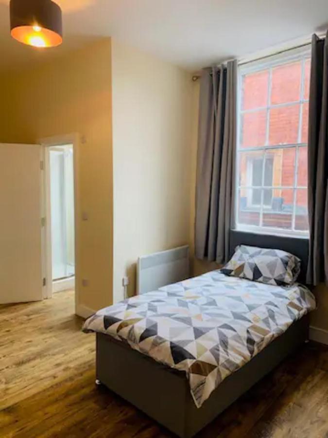 8 Fish Street, Budget City Centre Accomodation 리즈 외부 사진