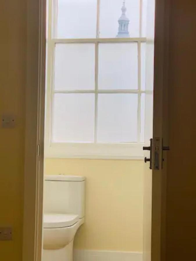 8 Fish Street, Budget City Centre Accomodation 리즈 외부 사진